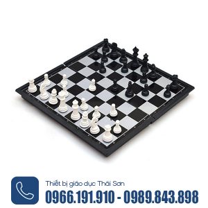 Bàn cờ quân cờ vua
